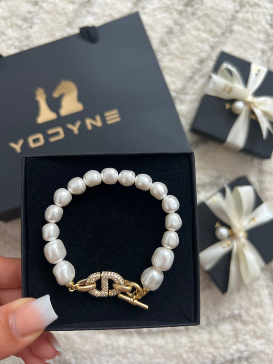 Pearl bracelet